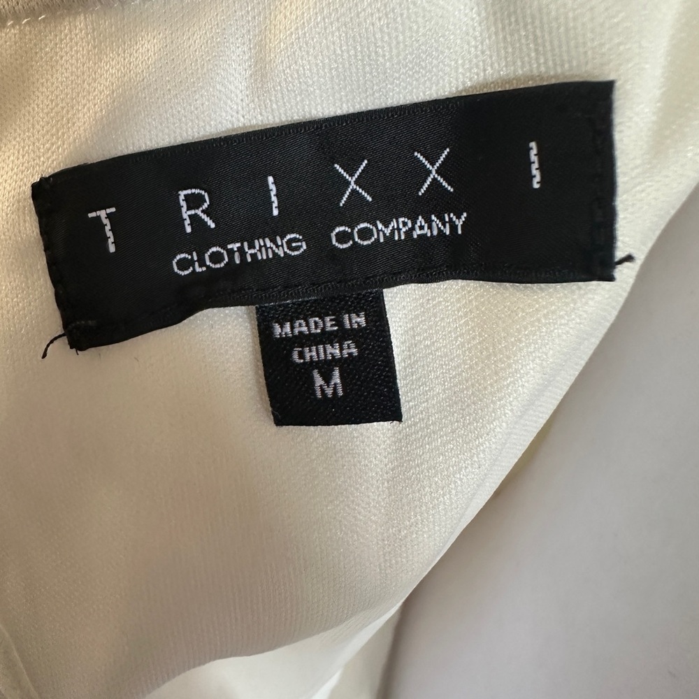 Trixxi White Puff Sleeve Wrap Dress - Picture 5 of 5